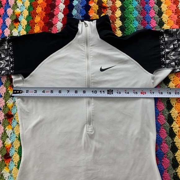 Nike Dri-Fit Fleece Lined Running Track Winter Print 1/2 Zip Warm Thumb … - Picture 6 of 11